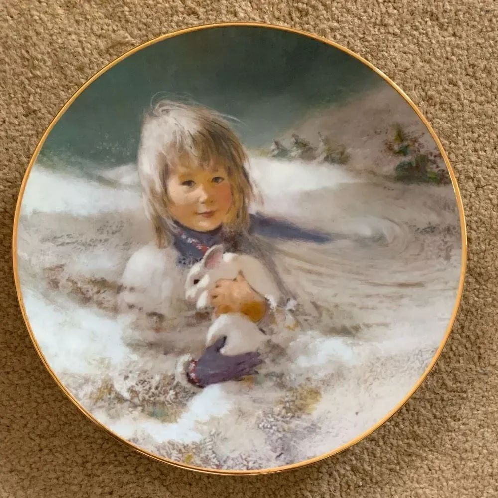 Snow Bunny 1980 Thornton Utz Carefree Days Plate Collection